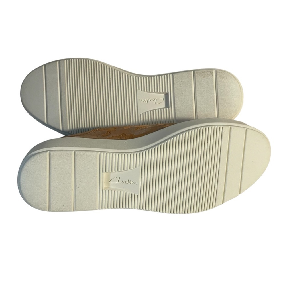 Collection By Clarks Ultimate Cushion Comfort Bronze Foil Camo Lace Up Shoe 6.5M - Picture 9 of 11